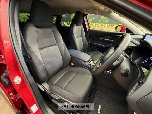 Mazda CX-30 2023-10 8314025-9