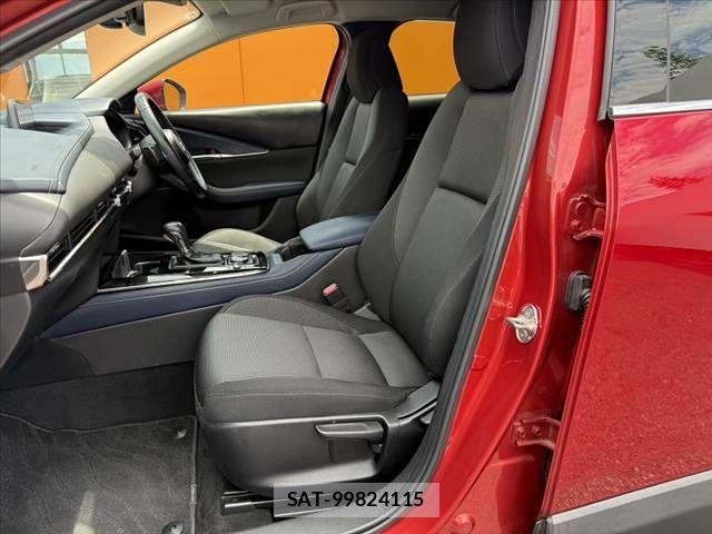 Mazda CX-30 2020-09 8314028-16
