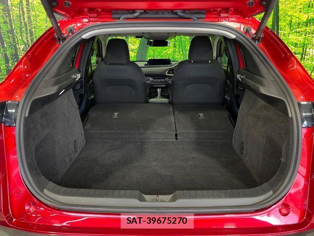 Mazda CX-30 2023-08 8335441-9