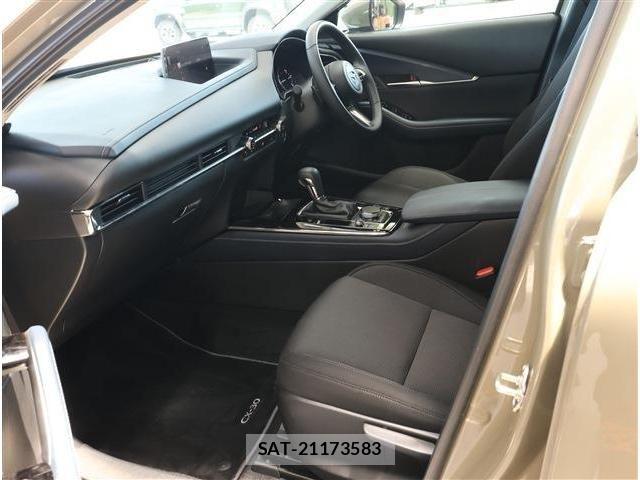Mazda CX-30 2025-03 8335443-14