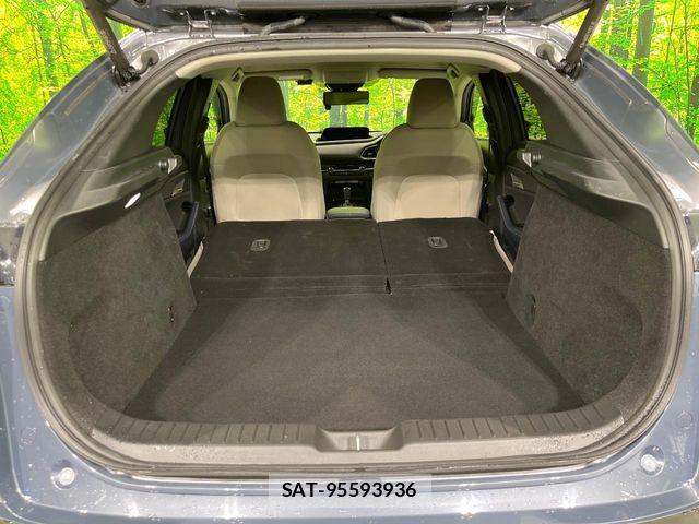 Mazda CX-30 2020-06 8335447-9