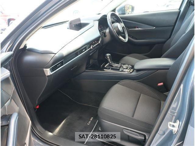 Mazda CX-30 2022-07 8335445-14
