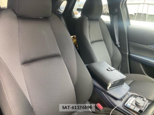 Mazda CX-30 2022-10 8354274-14