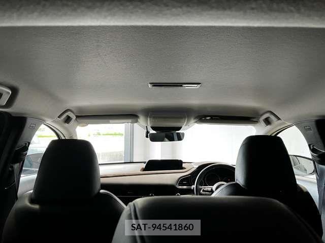 Mazda CX-30 2021-04 8365365-16