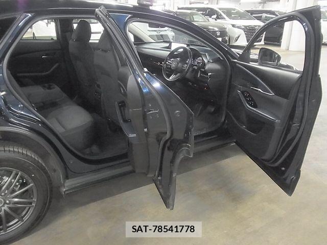 Mazda CX-30 2021-11 8411870-10