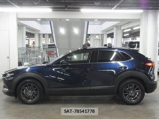 Mazda CX-30 2021-11 8411870-8