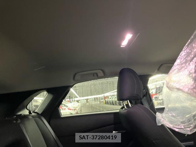 Mazda CX-30 2020-03 8411871-16