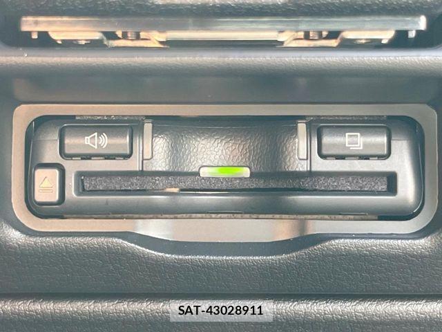 Mazda CX-30 2023-10 8438046-6