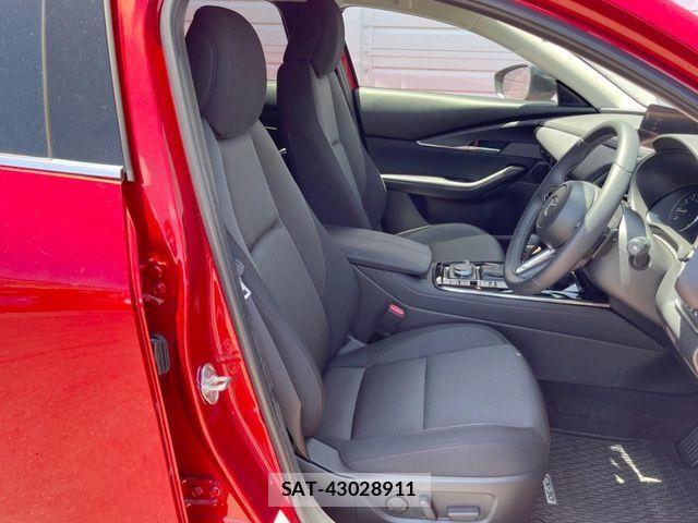 Mazda CX-30 2023-10 8438046-8