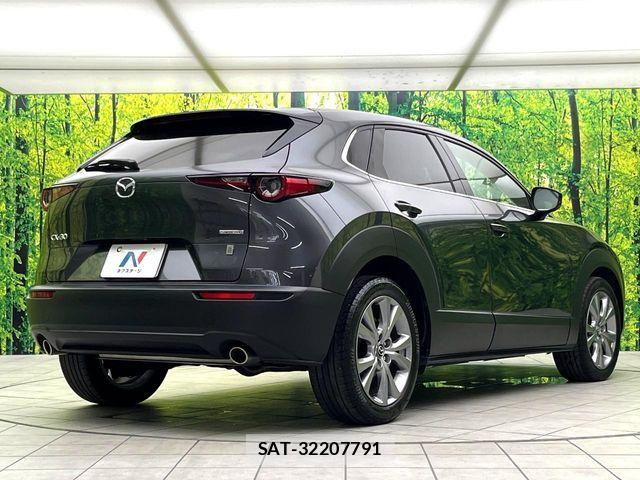 Mazda CX-30 2022-09 8524216-16