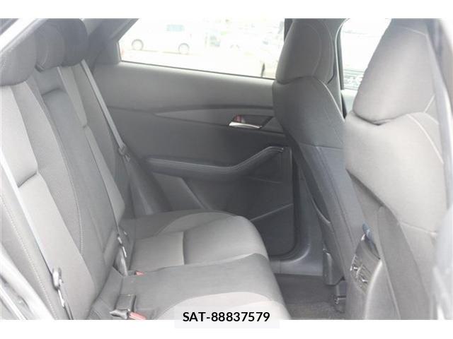 Mazda CX-30 2021-03 8524222-26