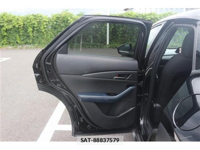 Mazda CX-30 2021-03 8524222-28