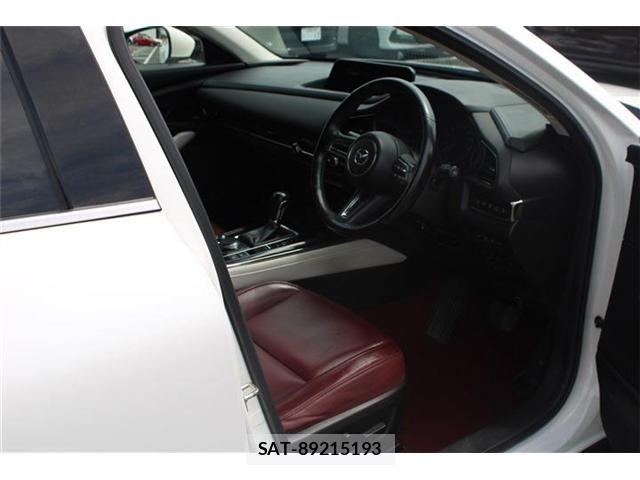 Mazda CX-30 2020-08 8561613-27
