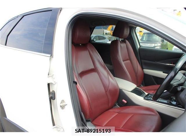 Mazda CX-30 2020-08 8561613-29