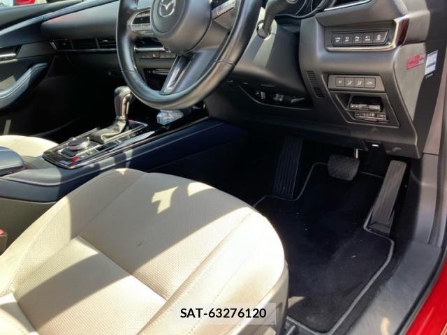 Mazda CX-30 2022-01 8561612-7