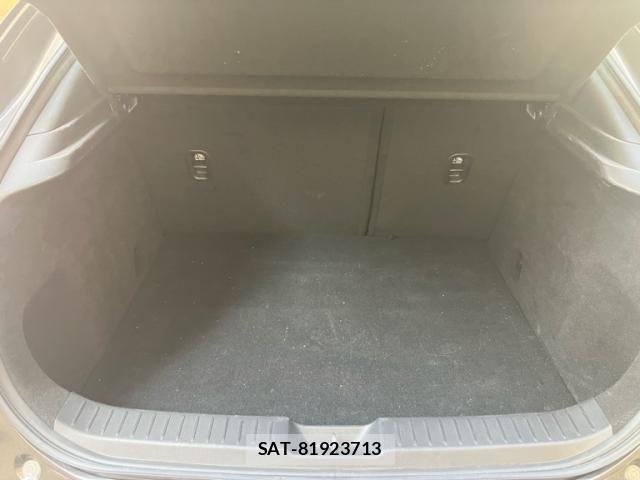 Mazda CX-30 2021-06 8561611-18