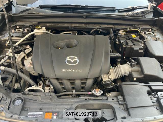 Mazda CX-30 2021-06 8561611-21