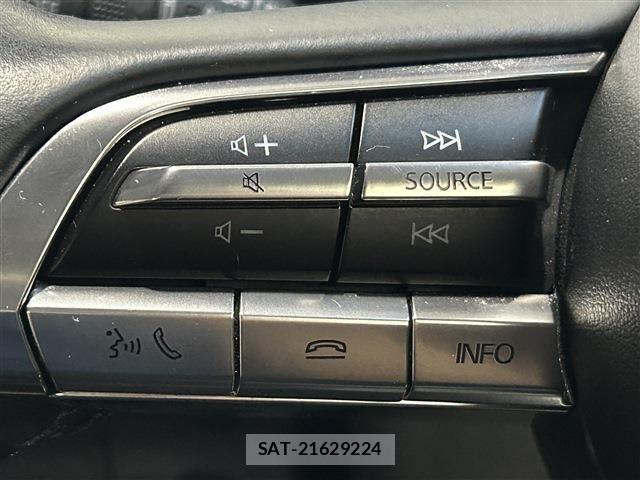 Mazda CX-30 2022-01 8561610-12