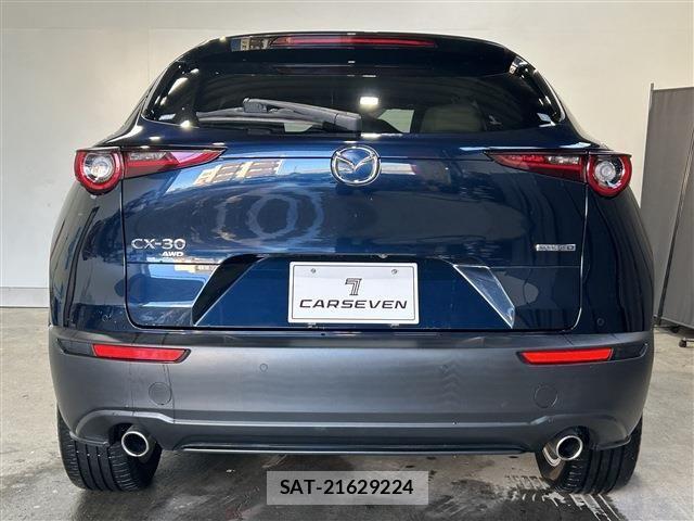 Mazda CX-30 2022-01 8561610-6