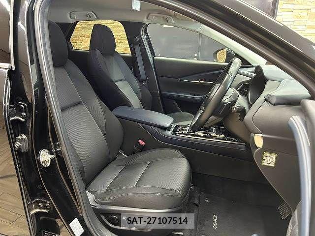 Mazda CX-30 2020-02 8626347-10