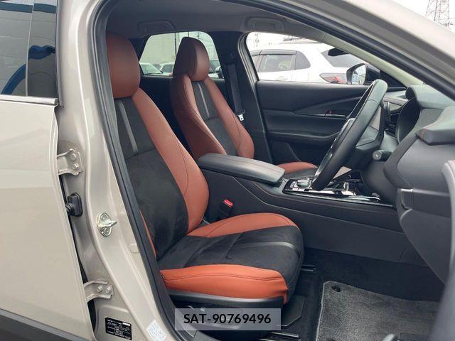 Mazda CX-30 2024-06 8626343-7