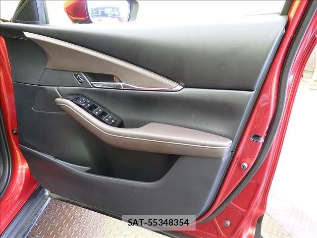 Mazda CX-30 2023-05 8626345-22
