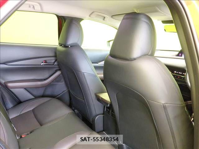 Mazda CX-30 2023-05 8626345-23