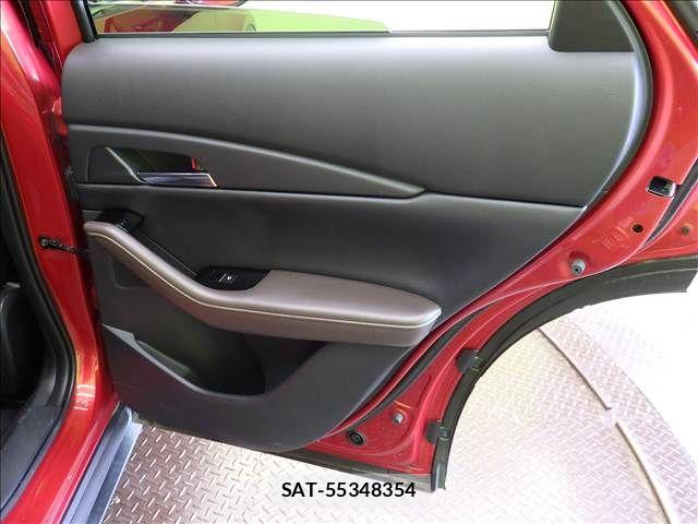 Mazda CX-30 2023-05 8626345-24