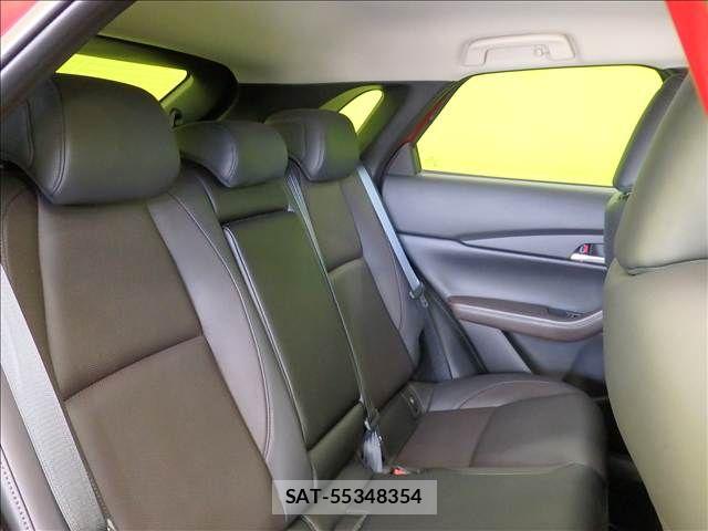 Mazda CX-30 2023-05 8626345-25