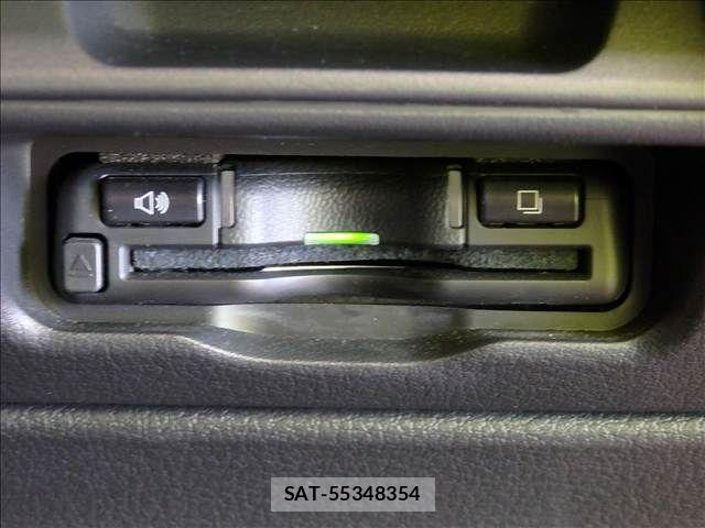 Mazda CX-30 2023-05 8626345-6