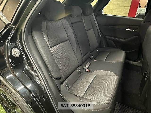 Mazda CX-30 2021-08 8626346-11