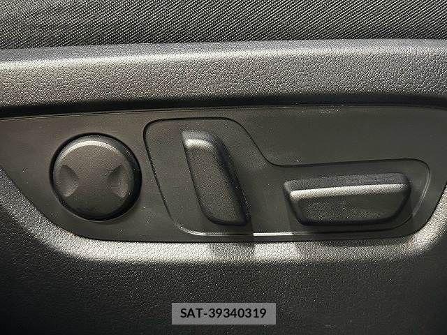 Mazda CX-30 2021-08 8626346-6