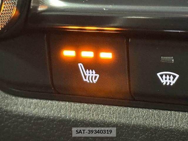Mazda CX-30 2021-08 8626346-8