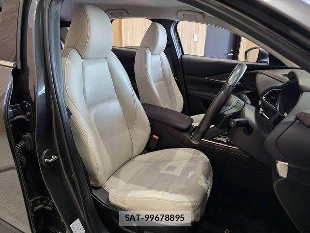 Mazda CX-30 2020-10 8626351-9