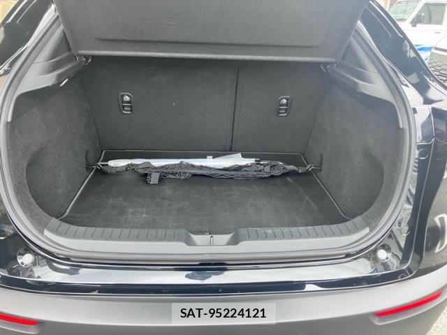 Mazda CX-30 2022-02 8666020-12