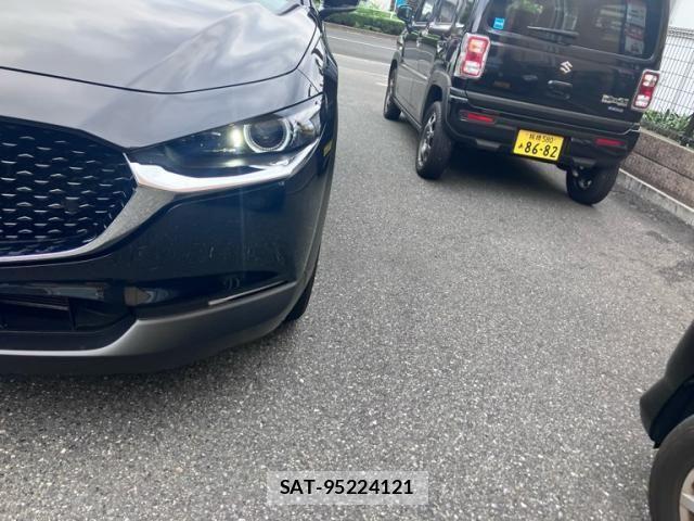 Mazda CX-30 2022-02 8666020-4