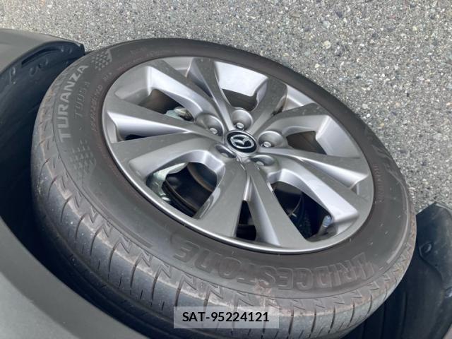 Mazda CX-30 2022-02 8666020-5