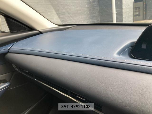 Mazda CX-30 2022-01 8658624-14