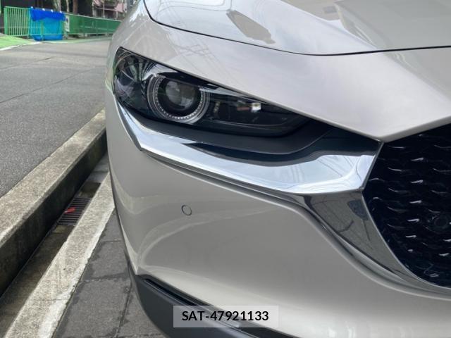 Mazda CX-30 2022-01 8658624-4