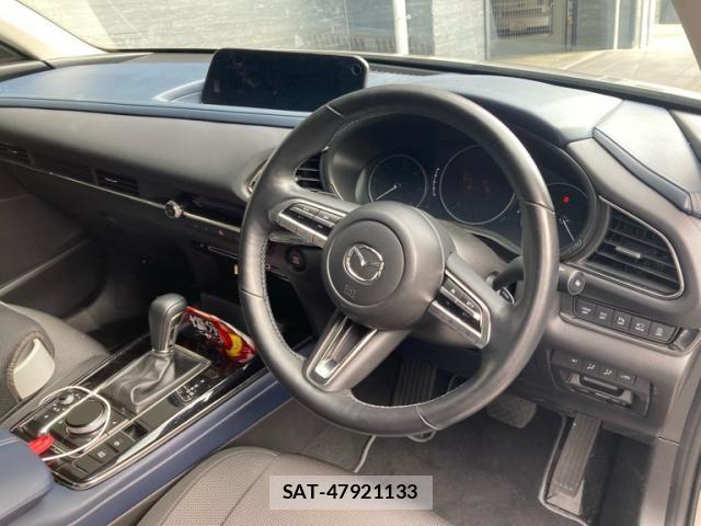 Mazda CX-30 2022-01 8658624-7