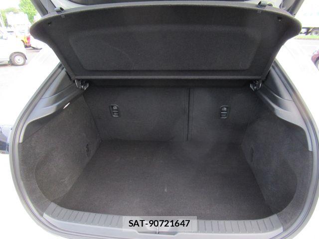 Mazda CX-30 2024-01 8685376-8