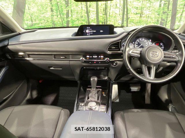 Mazda CX-30 2021-01 8741513-1