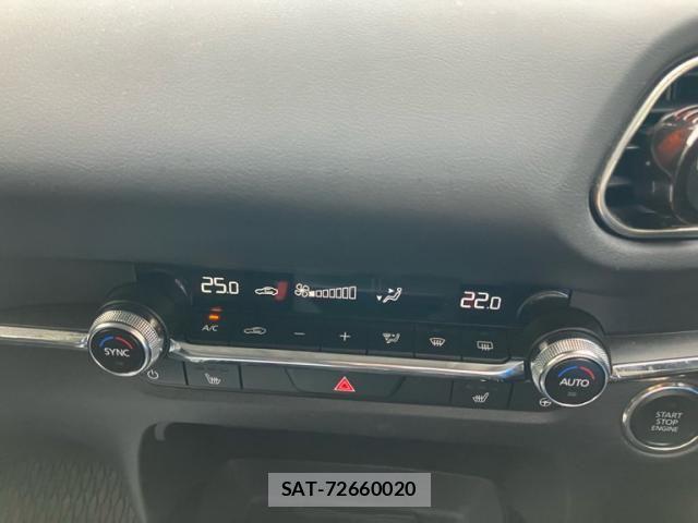 Mazda CX-30 2024-10 8741508-18