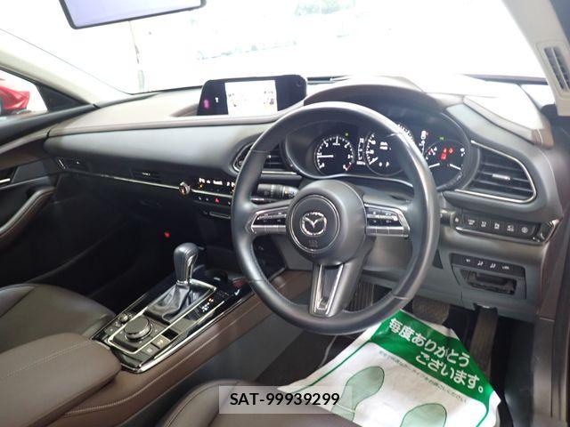 Mazda CX-30 2021-03 8741504-1