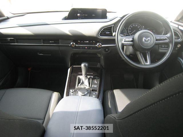 Mazda CX-30 2021-04 8741512-14