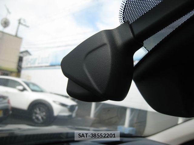 Mazda CX-30 2021-04 8741512-21