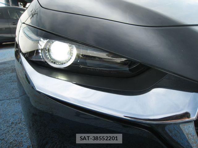 Mazda CX-30 2021-04 8741512-25