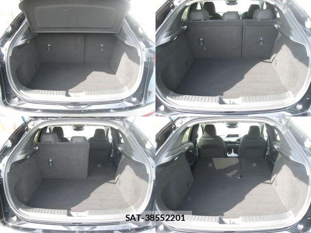 Mazda CX-30 2021-04 8741512-27