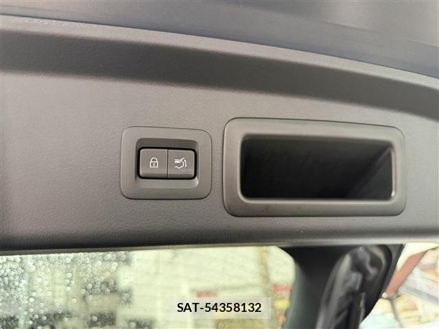 Mazda CX-30 2021-10 8741506-18