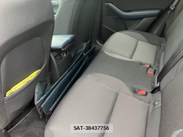 Mazda CX-30 2021-10 8828508-9